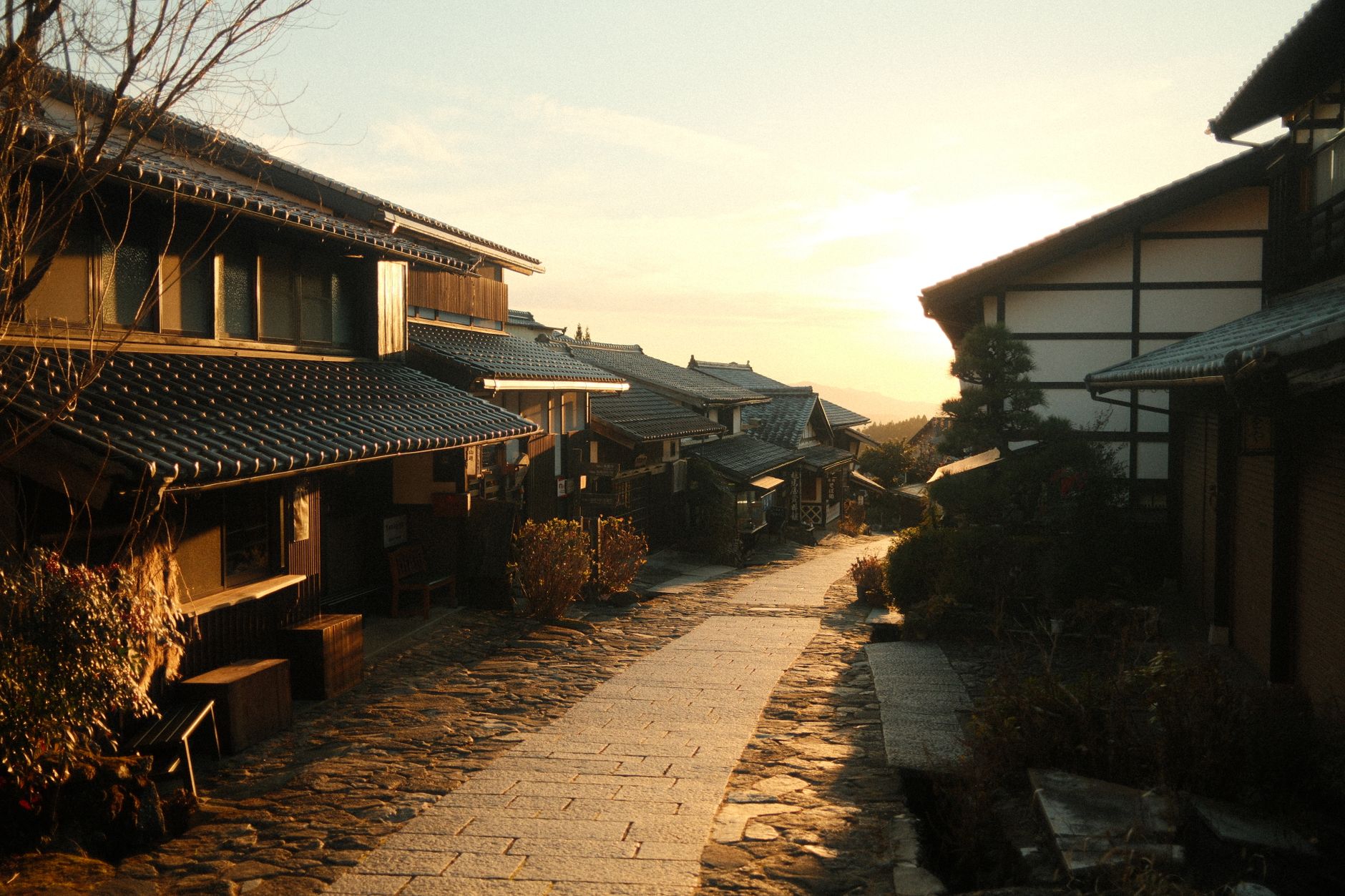 大石板村