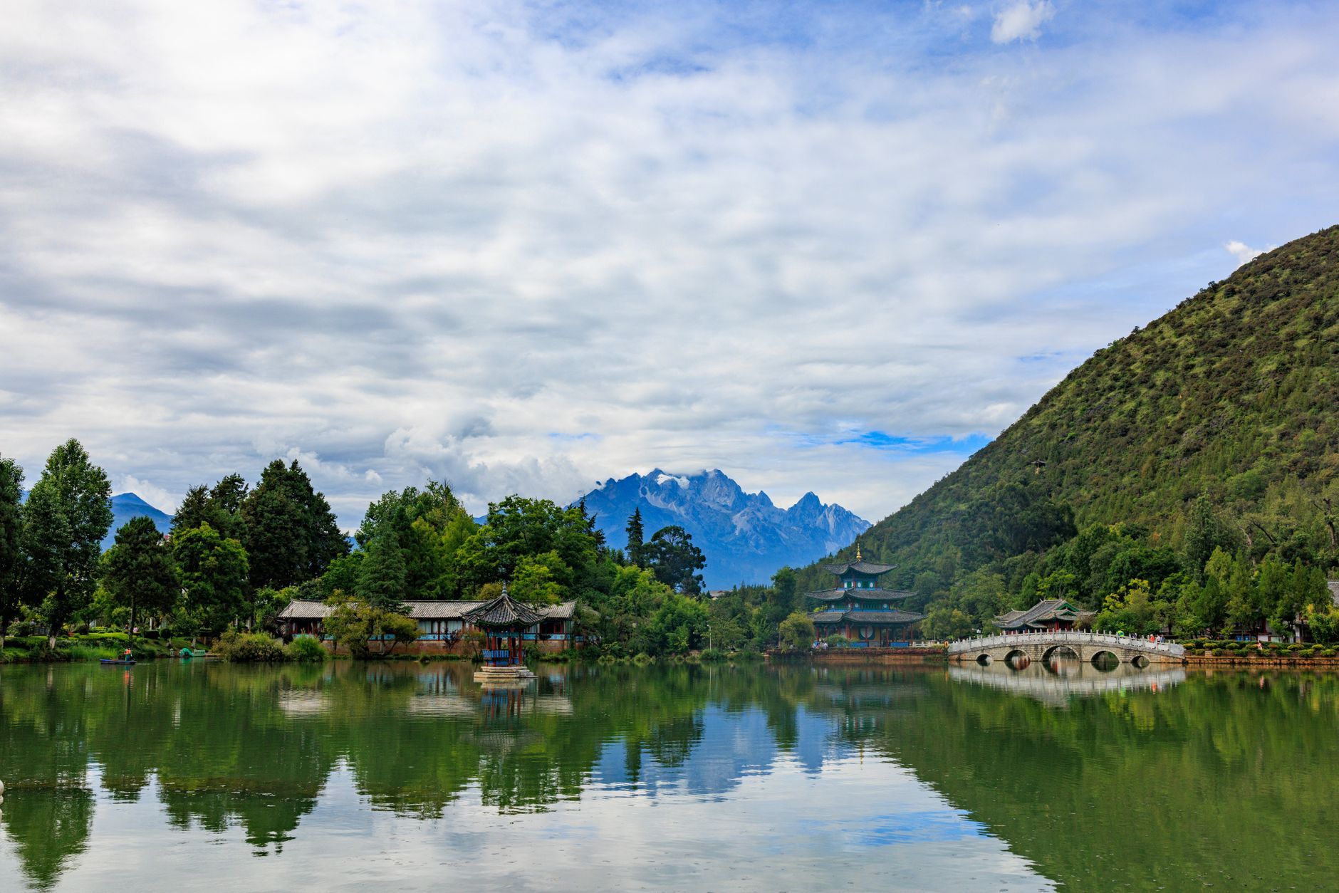 祥龙湖风景区实景图片