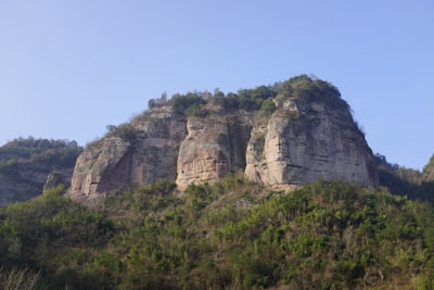 花山岩画实景图片