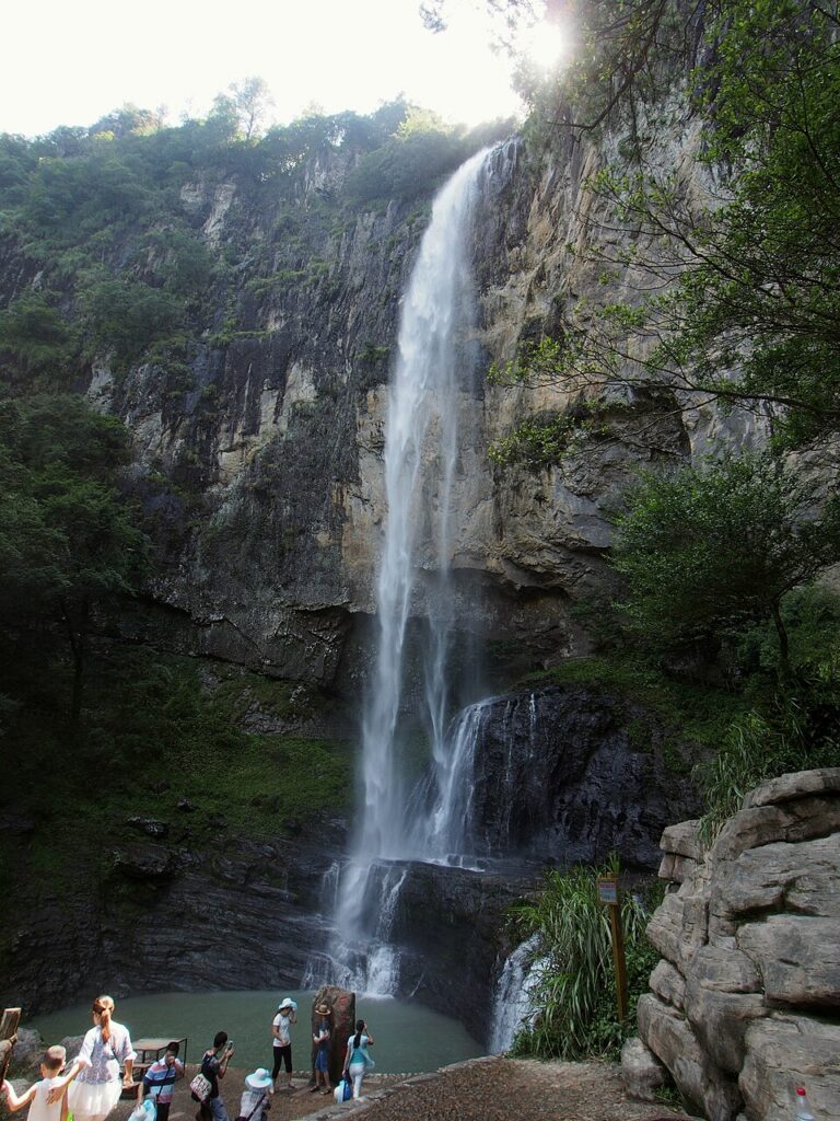 百丈漈瀑布全景