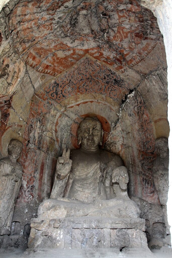 龙门石窟实景图片