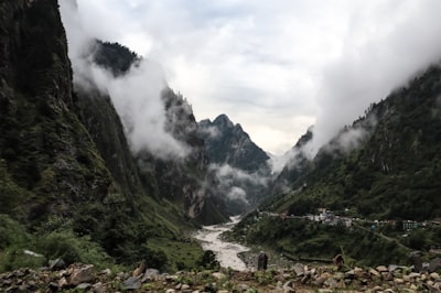昆仑山大峡谷实景图片