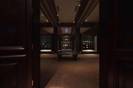 蔚州博物馆内部展厅文物陈列