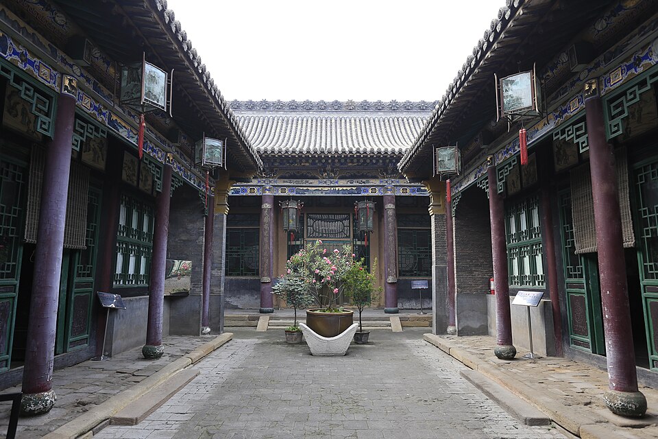 孔祥熙宅院第一进院官厅实景