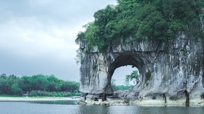 石花洞实景图片