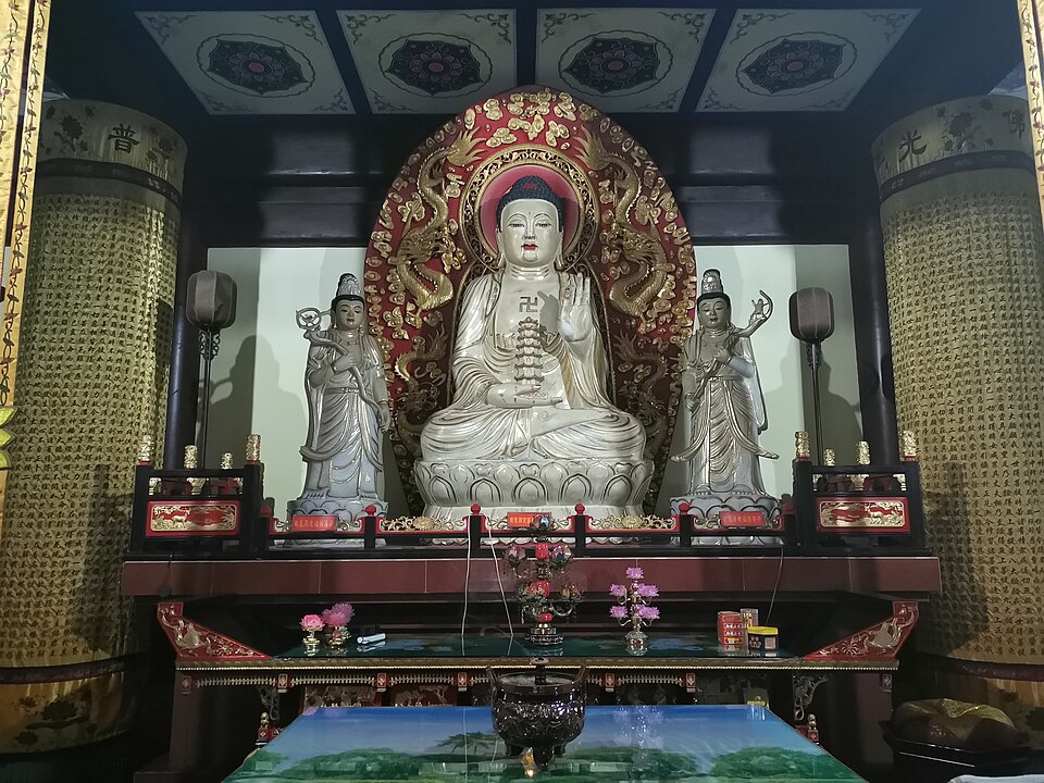 海会寺药师佛像实景图片