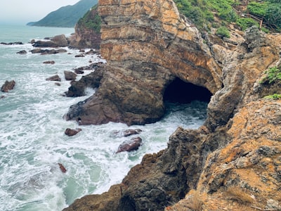 通天洞实景图片