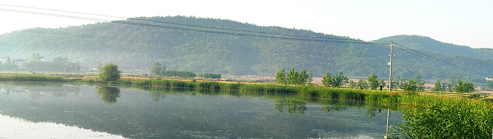 岗山计大塘远眺南面的山峦