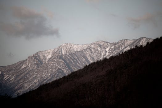 半壁山实景图片