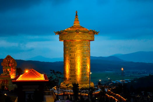 金銮殿山实景图片