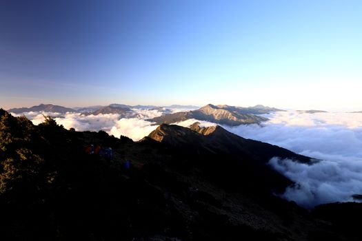 太行红山实景图片