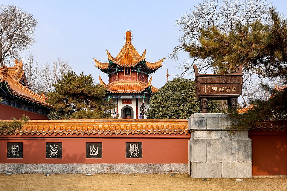 戏马台景区入口实景