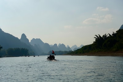 平顺太行水乡漂流实景图片