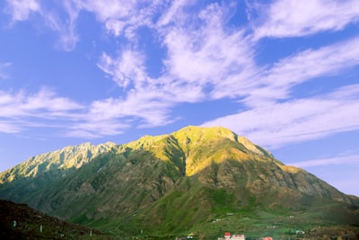 乌里雅斯太山旅游图片