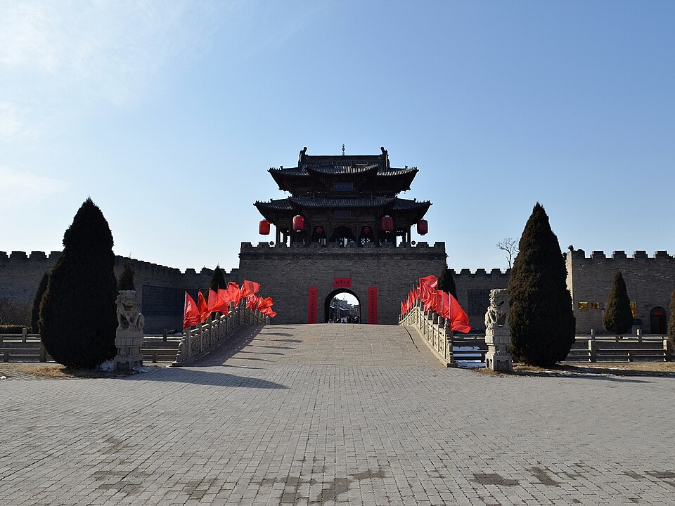 常家庄园东艮吉堡门实景图片