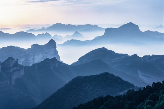 李宾山登山步道实景图片