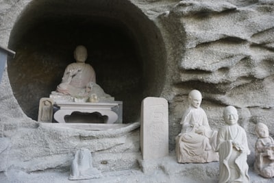 乡宁千佛洞实景图片
