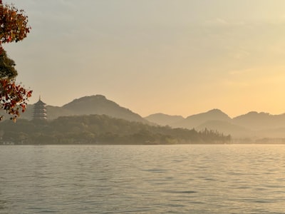 精卫湖实景图片