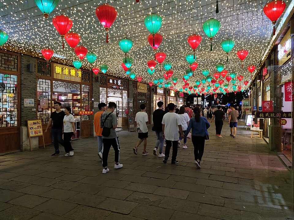 南长街夜景图片