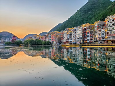 三洲古镇全景山水