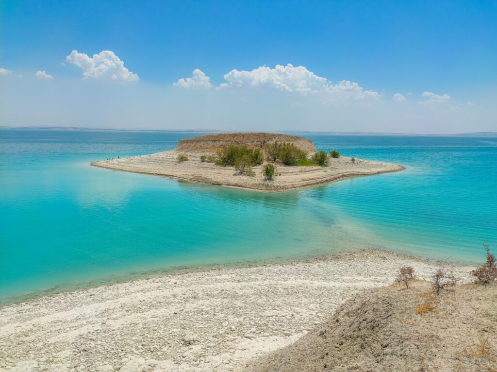 卡萨湖旅游图片