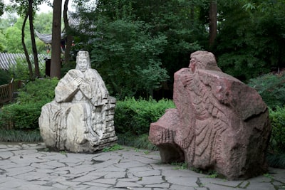铜鼓石实景图片