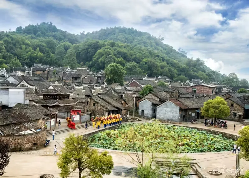 板梁古村风景图片