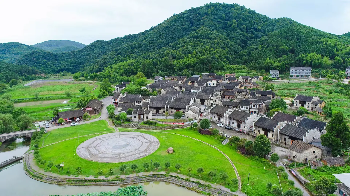 阳山古村实景图片