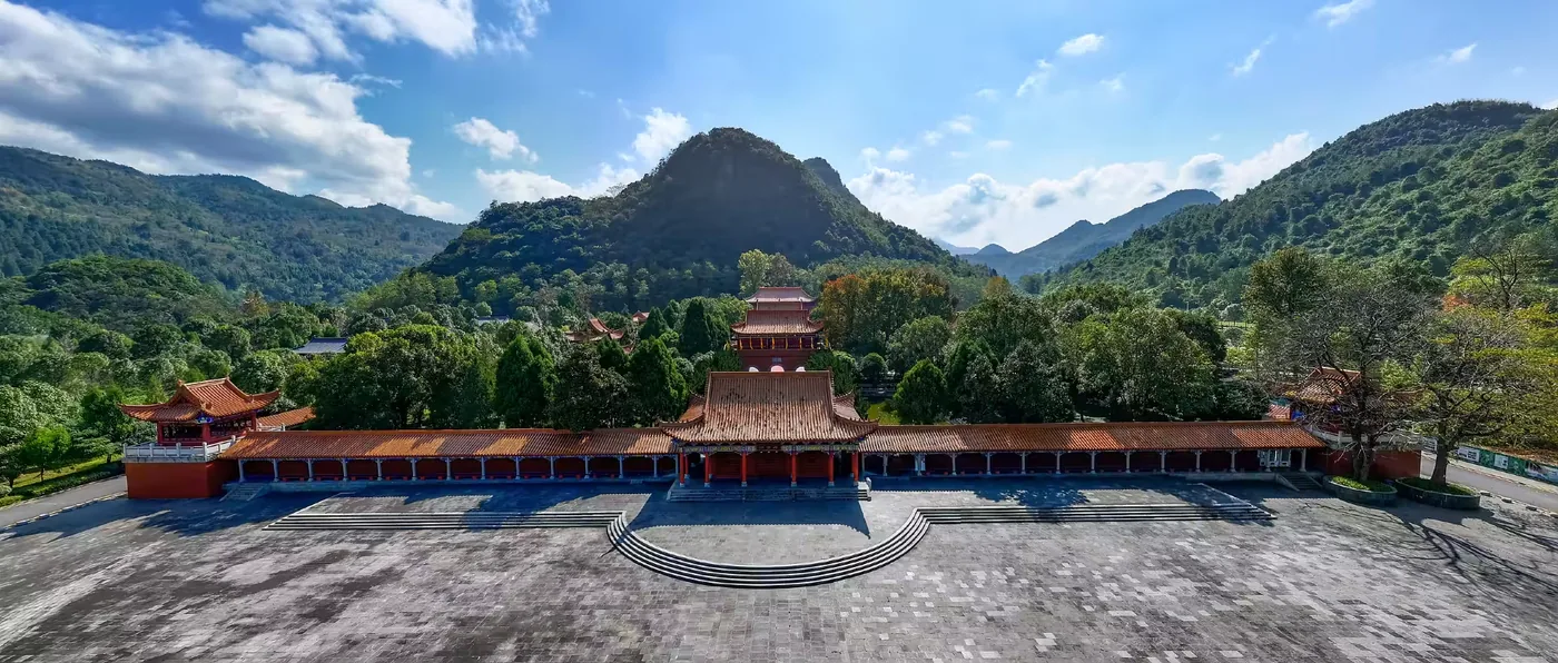 紫霞岩风景图片
