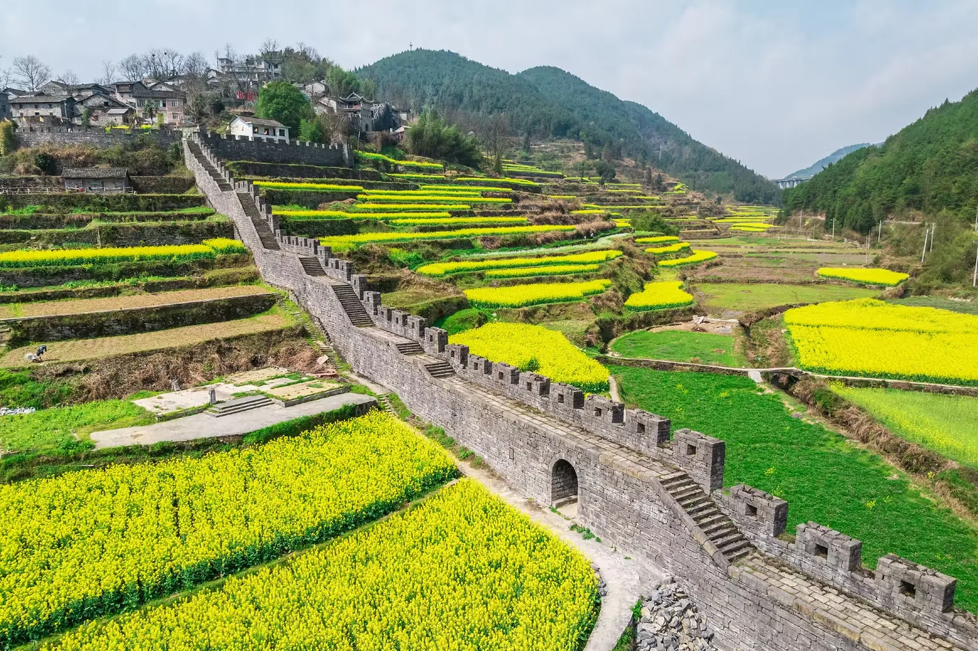 南方长城实景图片