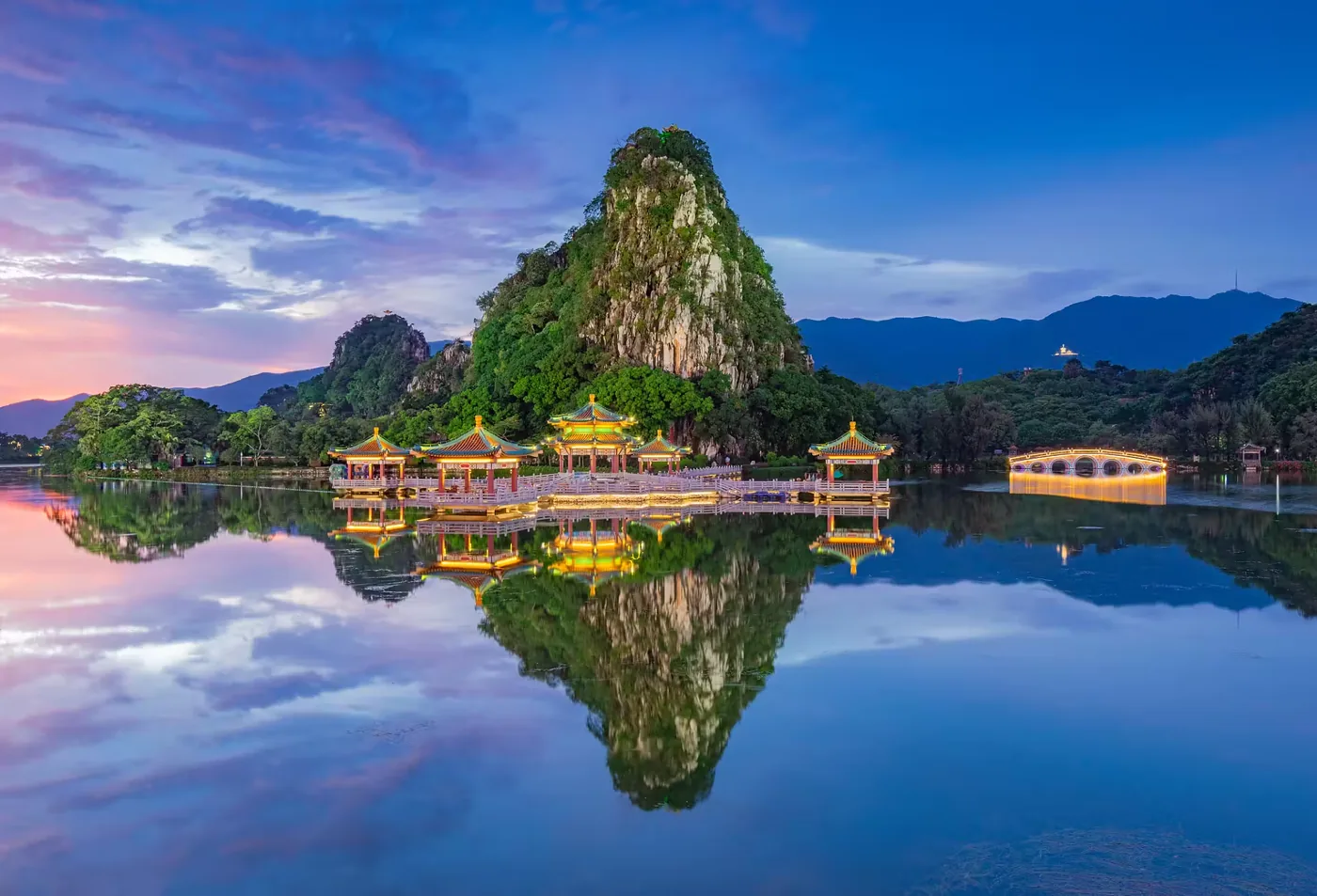 七星岩景区