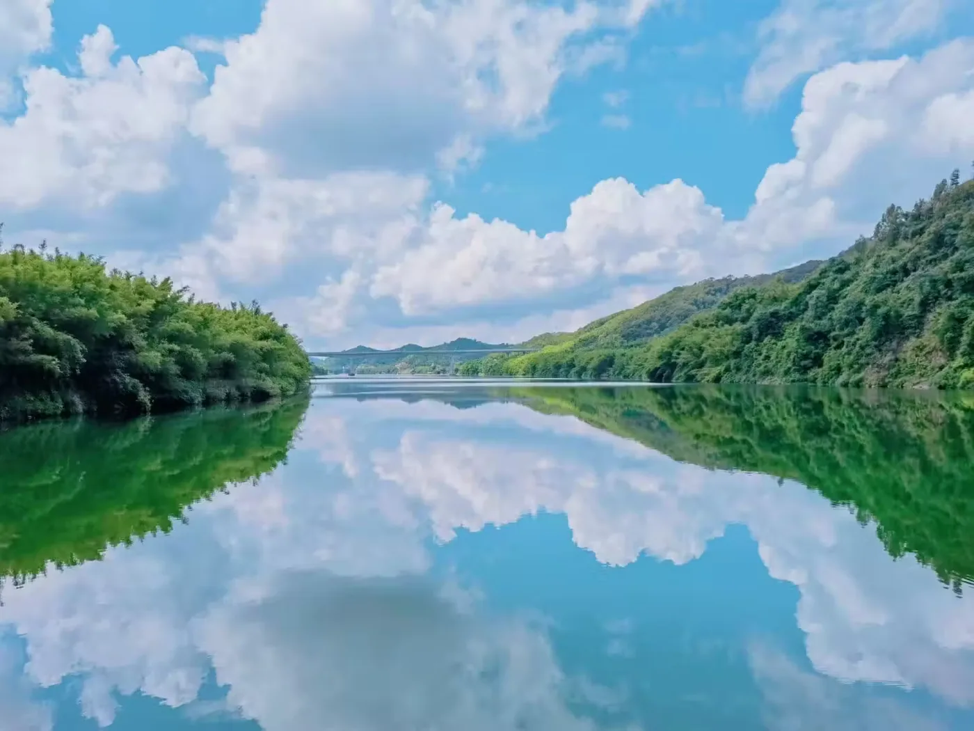 千层峰风景图片
