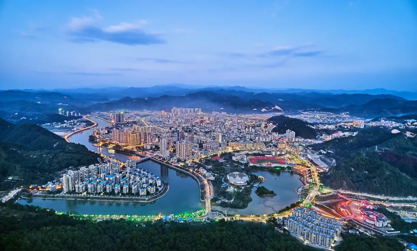 雁南飞茶田景区风景图片