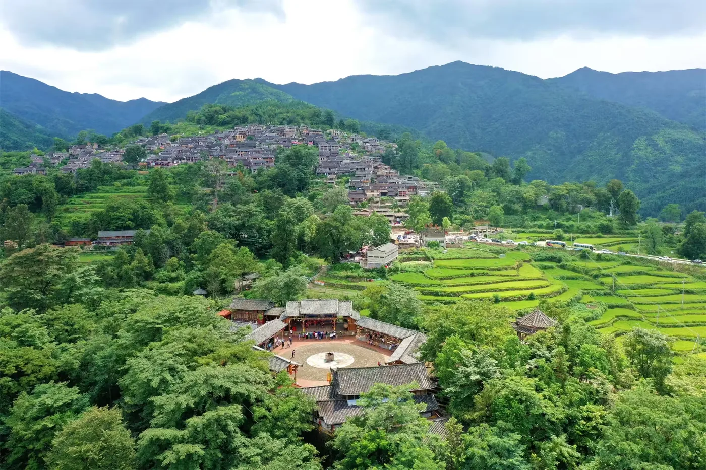 千年瑶寨风景图片