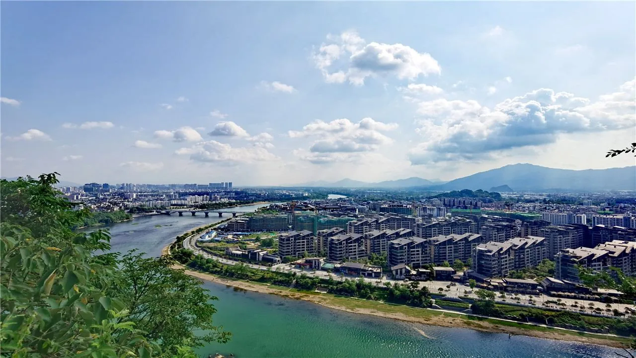 叠彩山风景图片