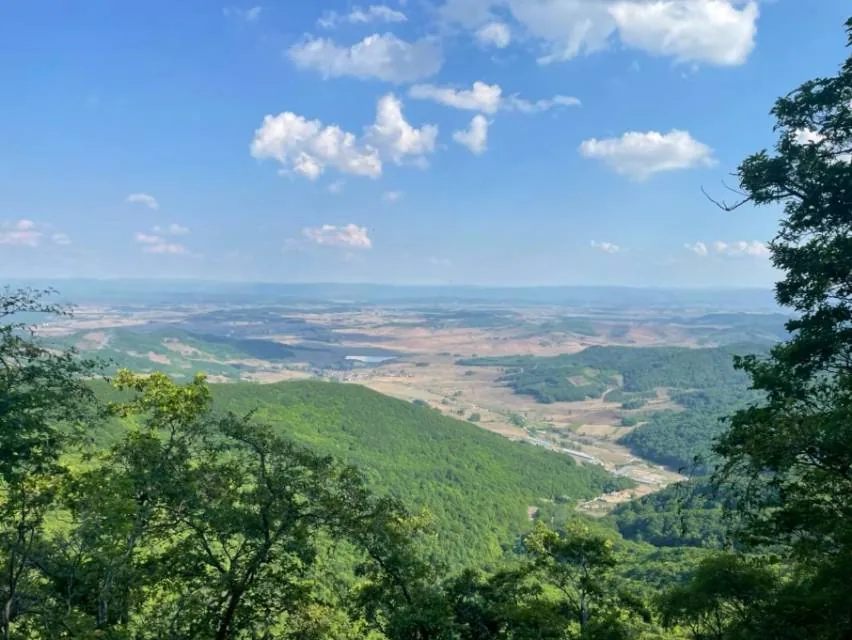 罗通山风景区实景图片