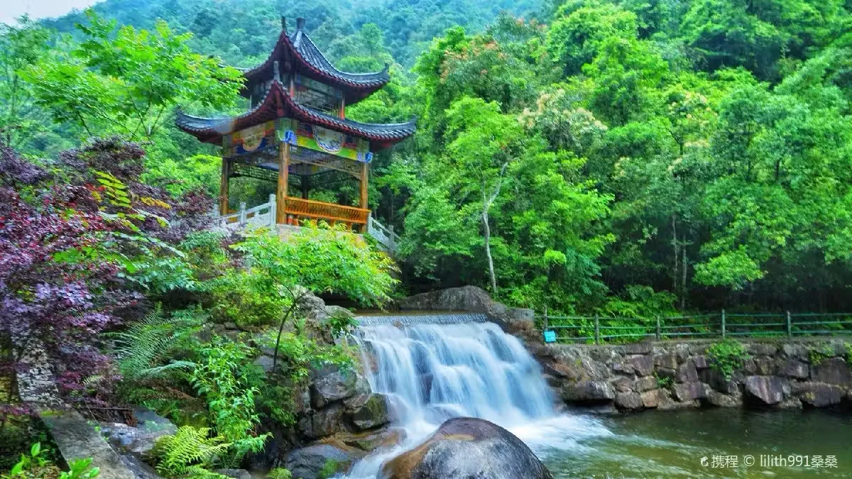 贺州十八水原生态景区