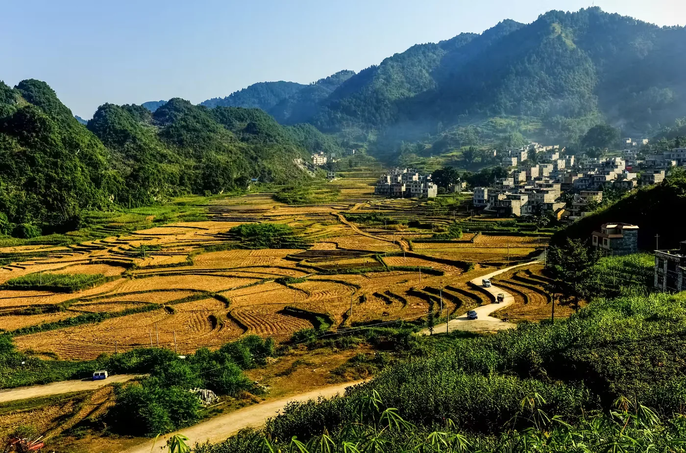 百魔洞风景图片
