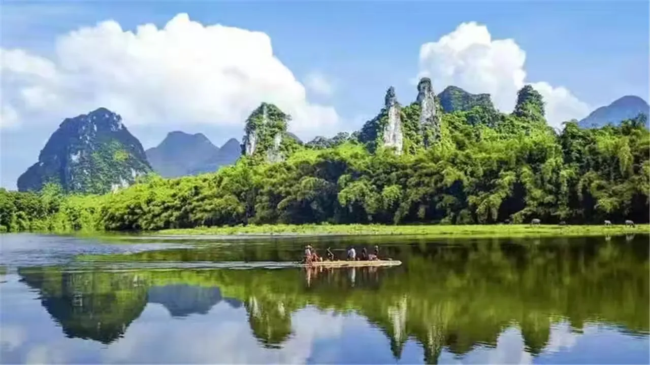 罗城棉花天坑风景图片