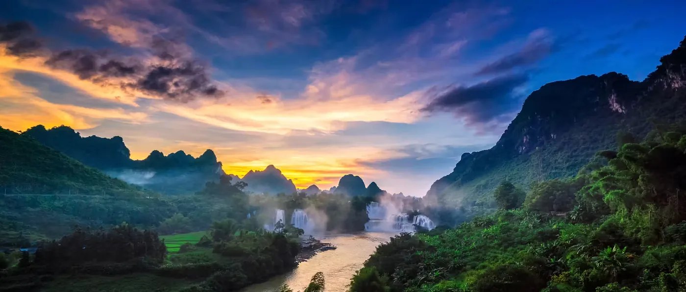 左江斜塔风景图片