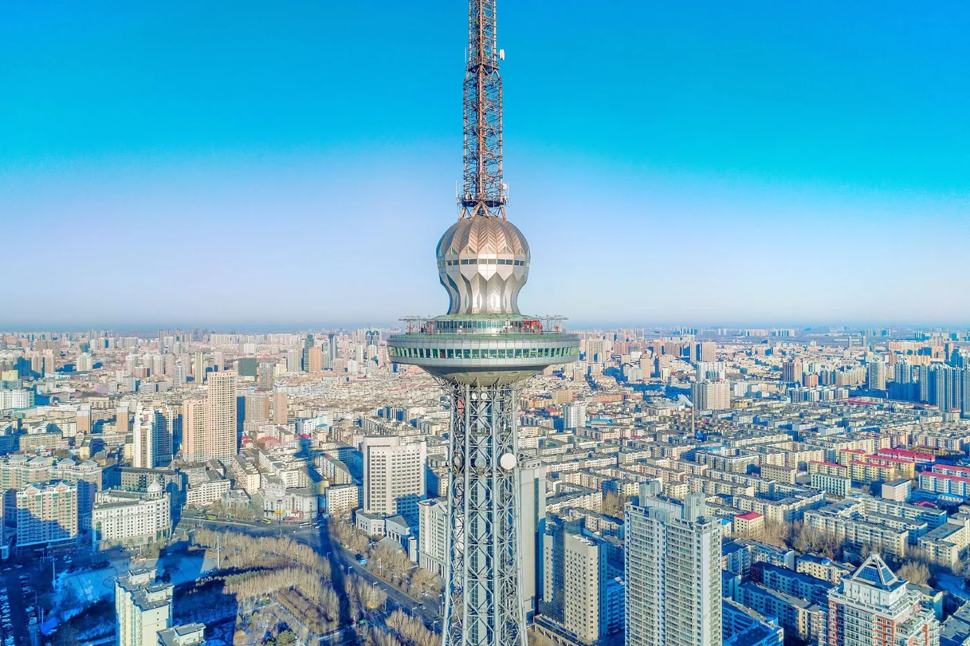 龙塔风景图片