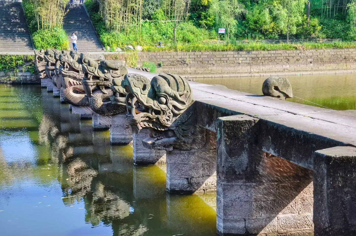 龙脑桥实景图片