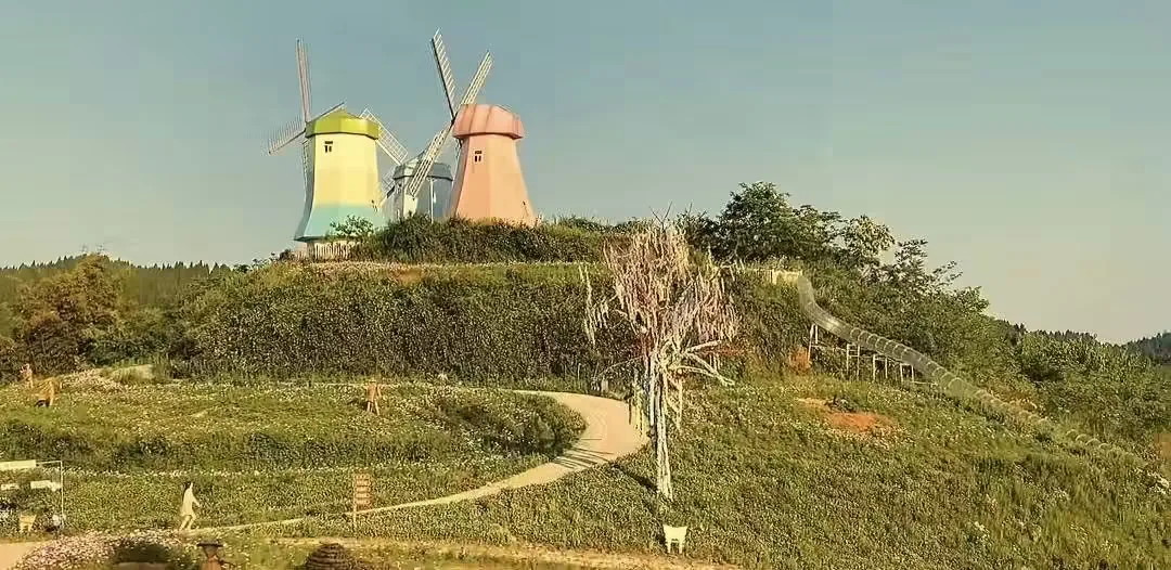 七彩明珠景区实景图片