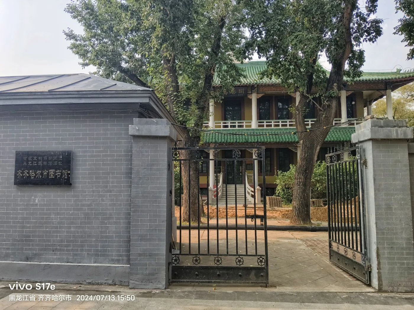 万卷阁实景图片