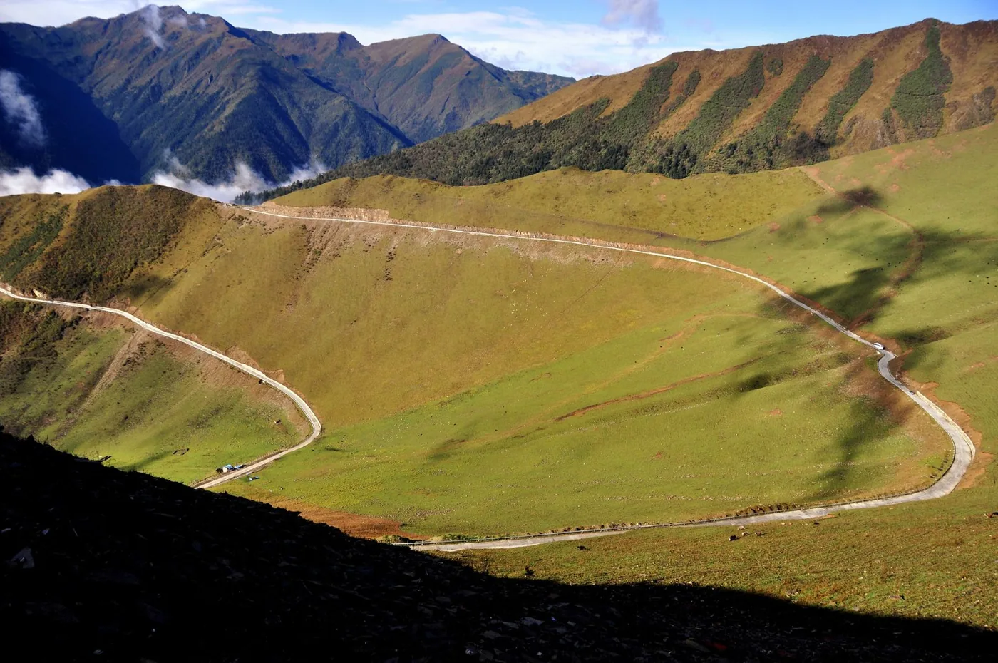 夹金山风景图片