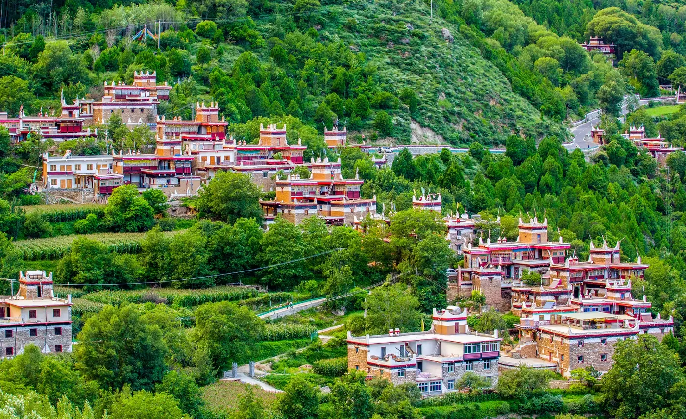甲居藏寨风景图片