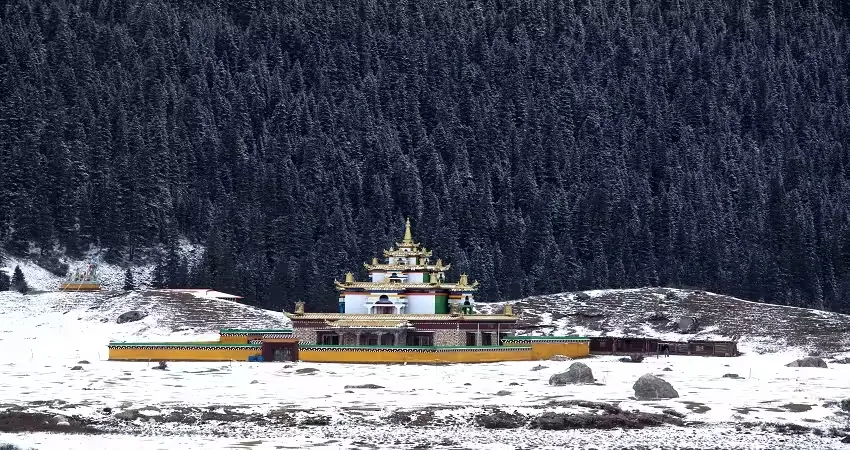 巴塘措普沟风景图片
