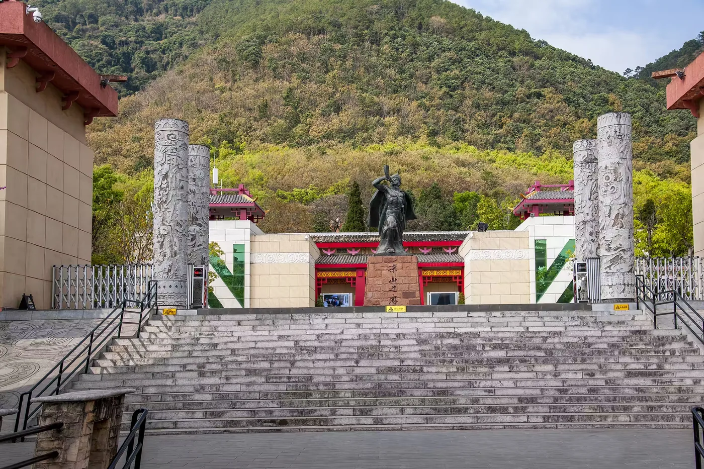 凉山彝族奴隶社会博物馆实景图片