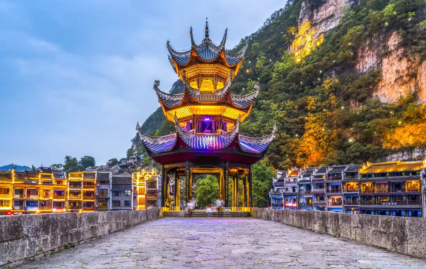 镇远古城夜景实景图片