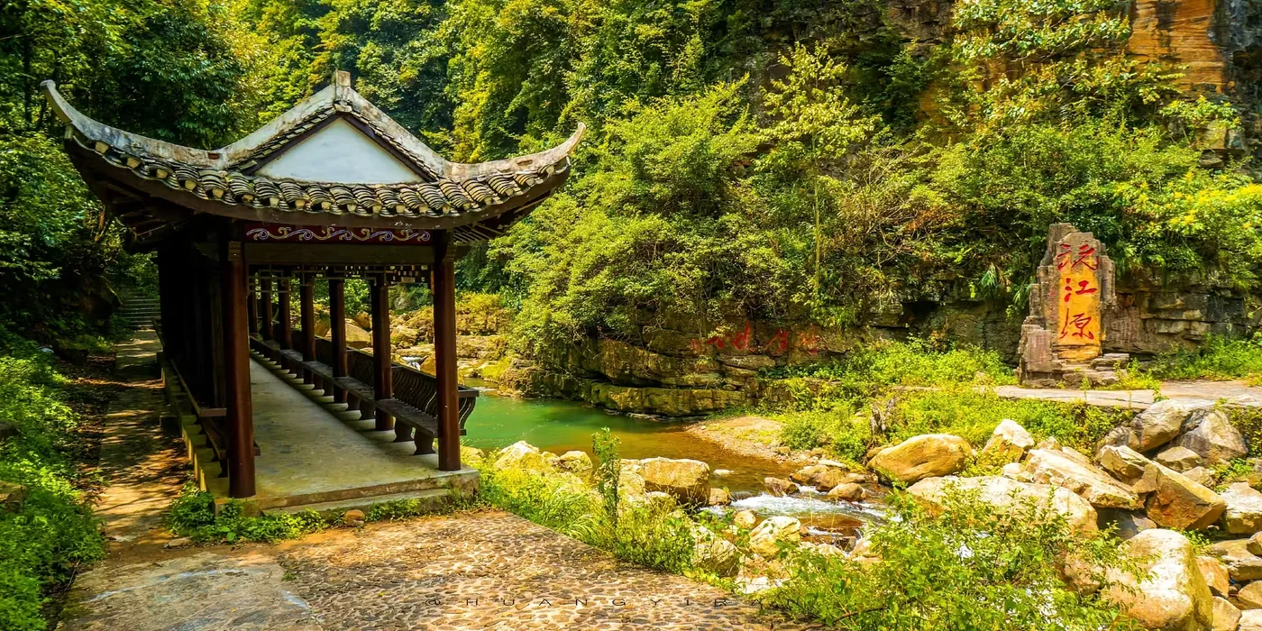 斗篷山实景图片